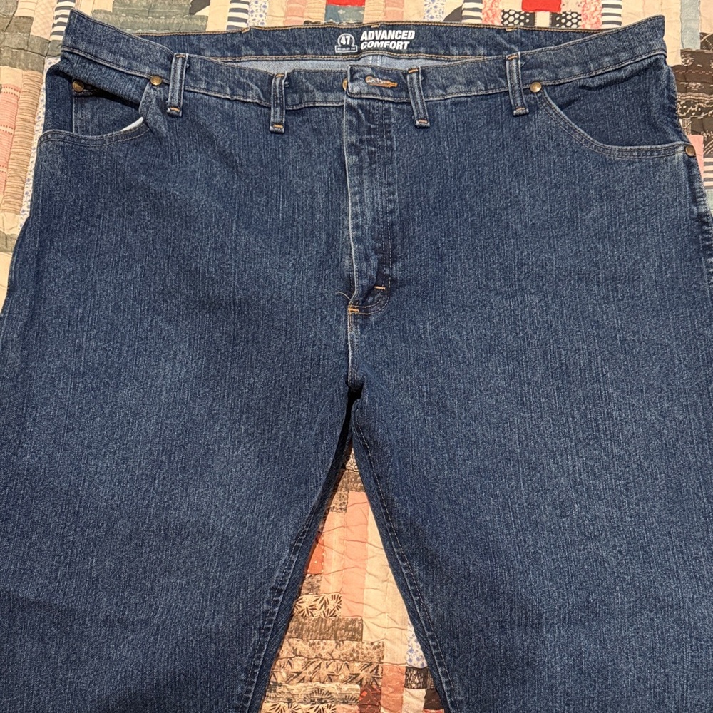 Wrangler Men's Dark Blue Relaxed Jeans